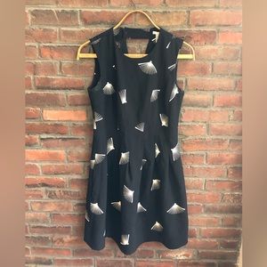 Fit & Flare Black and white dress with pockets